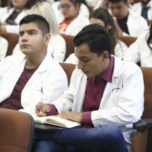Asistentes del  Encuentro Internacional “Los desafíos de las ciencias forenses, la criminología y la seguridad ciudadana en el siglo XXI” escuchando la participación de los expertos.