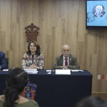 Presídium en rueda de prensa sobre la conferencia "Creatividad y cultura digital"