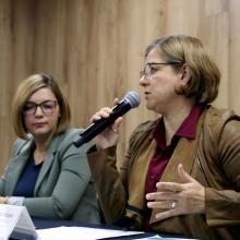 Periodistas Hassel y Rosalía en rueda de prensa