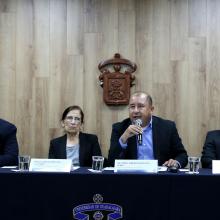 Presídium durante la rueda de prensa