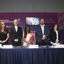 Presídium durante el evento