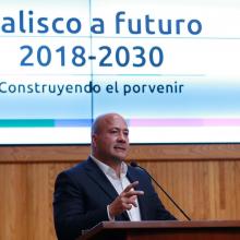 Gobernador de Jalisco, maestro Enrique Alfaro, haciendo uso de la voz