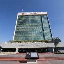 Fachada edificio Cultural y Administrativo UdeG