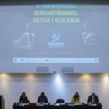 Presídium durante el evento