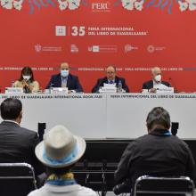 Presídium durante el evento