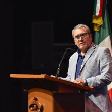 Maestro José de Jesús Becerra Santiago, Secretario General SUTUdeG durante el evento