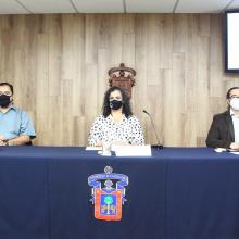 Coordinadores de posgrado durante rueda de prensa