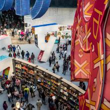Foto del interior de la Feria Internacional del Libro