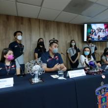 Presídium durante la rueda de prensa