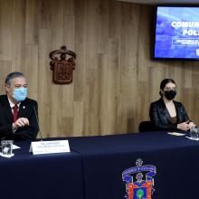 Presídium durante la rueda de prensa