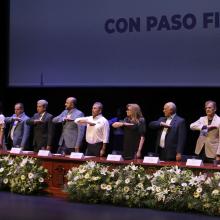 Presídium durante el evento