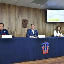Presídium durante la rueda de prensa