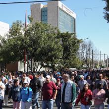 Comunidad universitaria durante manifestación