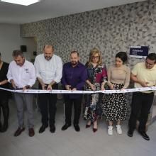 Rector General y autoridades universitarias inaugurando comedor y cafetería remodelados en Preparatoria 3