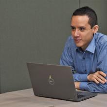 estudiante en aula