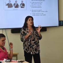Teresita de Jesús Morales Ortega, instructora del taller