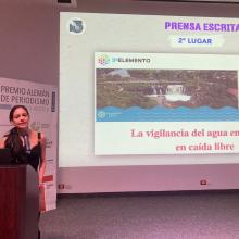 Adriana Navarro, exponiendo su proyecto