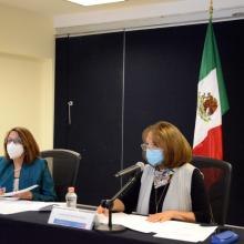Rectora de UDGVirtual en rueda de prensa