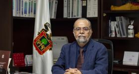 Maestro Roberto Rivas Montiel, coordinador General de Control Escolar