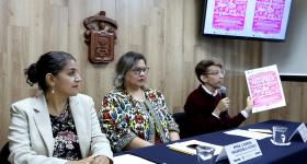 Presídium durante la rueda de prensa