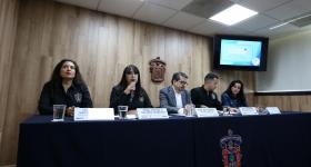 Presídium durante la rueda de prensa