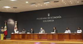 Presídium durante la rueda de prensa