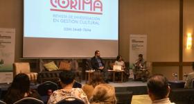 Presídium durante la presentación de la revista