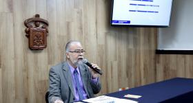 Maestro Roberto Rivas Montiel, en conferencia de prensa