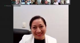 Cinhtia González durante la presentación de su proyecto