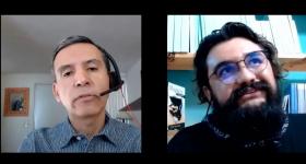 Alejandro Aguilar, asesor y Martín Jaramillo, estudiante  durante la sesión