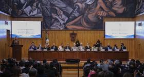 Presidium durante el evento