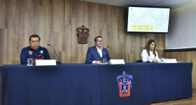 Presídium durante la rueda de prensa