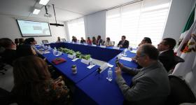 Mesa de diálogo durante la presentación del protocolo