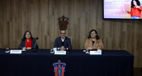 Autoridades universitarias UDGVirtual en rueda de prensa