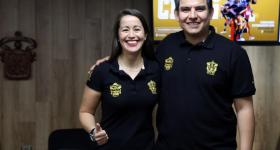 Maestra Sofía Villaseñor González, Coordinadora de Cultura y Educación para un Estilo de Vida Saludable del SEMS y maestro Omar Velarde Martínez, Jefe de Deporte Masivo del SEMS