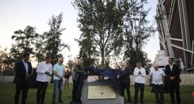 monumento vivo en memoria de Raúl Padilla López