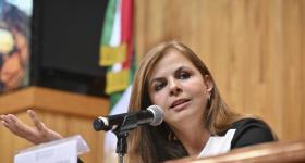 Rectora General electa, maestra Karla Planter Pérez