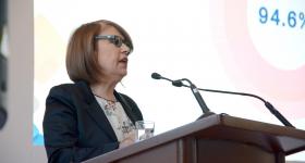 Rectora, la doctora María Esther Avelar Álvarez, durante su tercer informe de actividades.