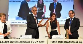 Entrega del mérito a la trayectoria en Educación Superior a Distancia